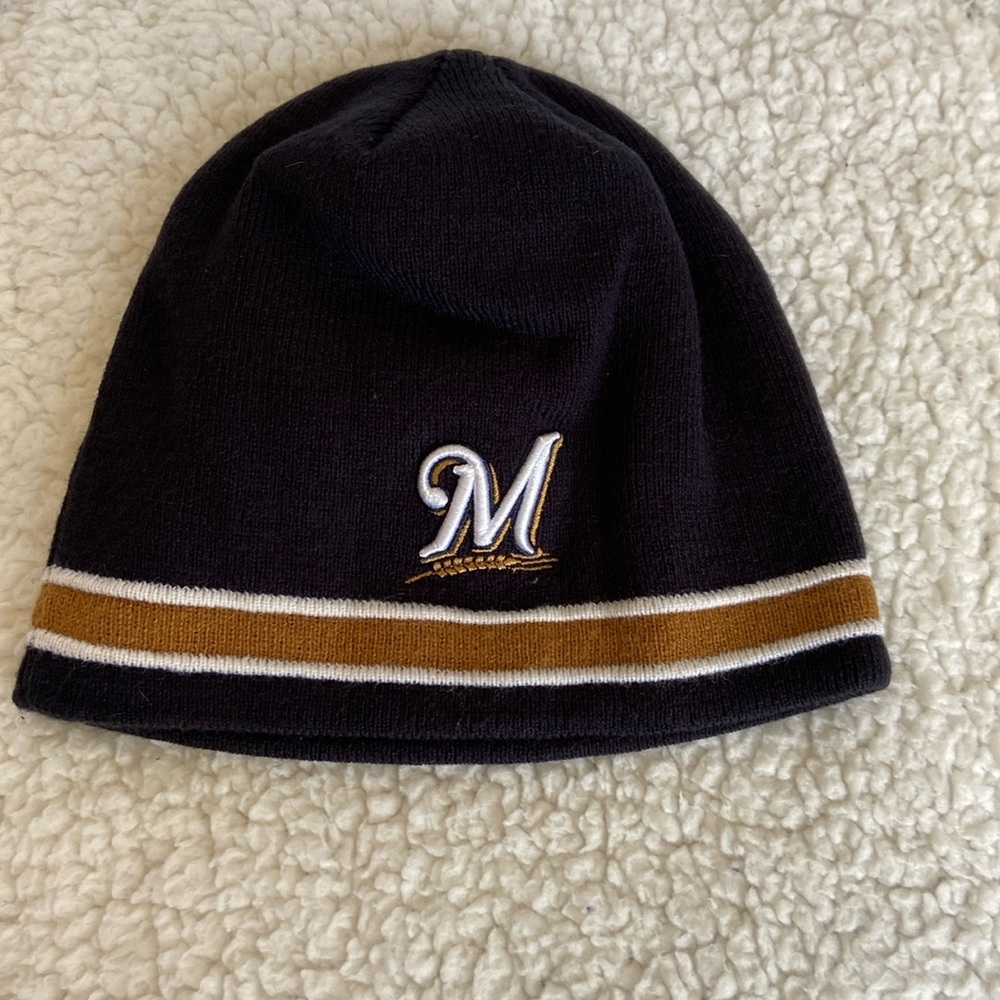 MLB Stitched Logo Milwaukee Brewers Black Beanie EUC Adult One Size